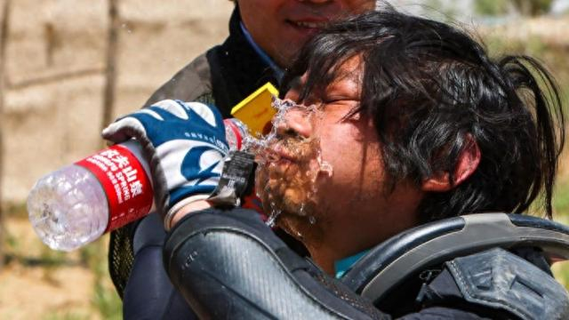 新葡京娱乐-张雪机车夺冠刷屏之后：为什么让人热血沸腾，也值得冷静看懂|世界超级摩托车锦标赛|波尔蒂芒赛道|摩托|摩托车|赛道_新浪体育_新浪新闻